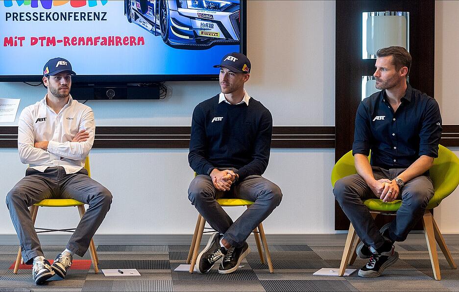 Ricardo Feller, Kelvin van der Linde und Martin Tomczyk (von links) gaben Einblicke in die Welt des Motorsports und das Leben als DTM-Pilot. Ricardo Feller, Kelvin van der Linde und Martin Tomczyk (von links) gaben Einblicke in die Welt des Motorsports und das Leben als DTM-Pilot.