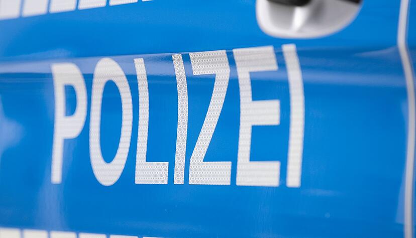 Ein Atemalkoholtest bei dem Fahrer ergab 3,18 Promille. (Symbolbild) Ein Atemalkoholtest bei dem Fahrer ergab 3,18 Promille. (Symbolbild)