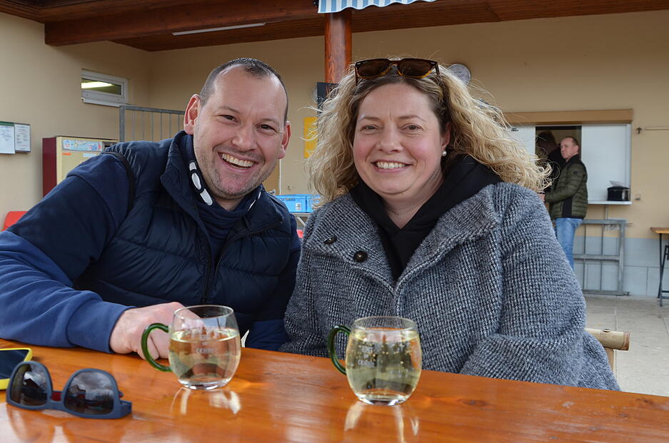 Jan Jungk aus Neckarsulm und Martina Kolb aus Güglingen lieben das Wirtshaus am See an der Ehmetsklinge. Jan Jungk aus Neckarsulm und Martina Kolb aus Güglingen lieben das Wirtshaus am See an der Ehmetsklinge.