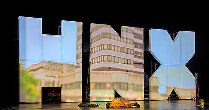 Mit der Uraufführung von "Hawaii" eröffnete das Theater Heilbronn die Spielzeit. Doch die Entwicklung der Einnahmen ist schwer einzuschätzen.
Foto: Jochen Quast