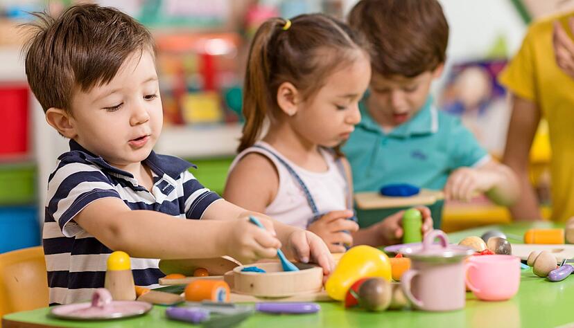 Die Kindertagesstätten in Langenbrettach sind so gut wie voll. 2023 soll eine neue Einrichtung in Langenbeutingen eröffnen.
Foto: 1001color/stock.adobe.com Die Kindertagesstätten in Langenbrettach sind so gut wie voll. 2023 soll eine neue Einrichtung in Langenbeutingen eröffnen.
Foto: 1001color/stock.adobe.com