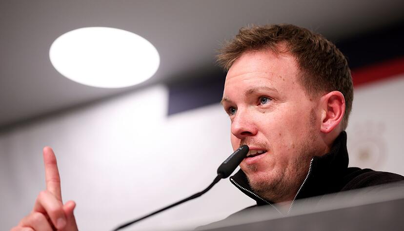 Der Bundestrainer ist mitten im Planungsprozess f&uuml;r die WM und trifft Entscheidungen. (Archivbild)