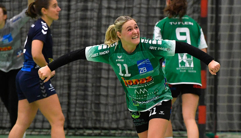 Fleins Isabel Rodrigo bejubelt nach der Schlusssirene den hart erkämpften Derby-Sieg gegen den TSV Bönnigheim.