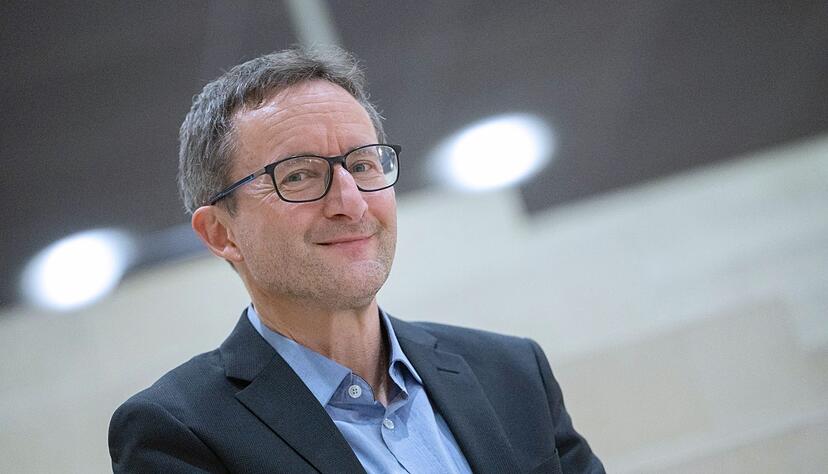 F&uuml;r seinen mutigen Einsatz wurde Thomas Schneller mit der Rettungsmedaille ausgezeichnet.