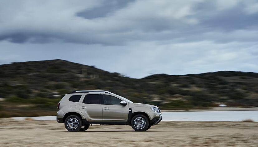 Dusty Duster: Auch wenn der Duster wohl eher kein waschechter Geländewagen ist - einen robusten Look hat er - wie steht's um die inneren Werte? Dusty Duster: Auch wenn der Duster wohl eher kein waschechter Geländewagen ist - einen robusten Look hat er - wie steht's um die inneren Werte?