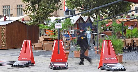 Zufahrtssperren, die Schutz vor Anschlägen bieten, waren beim vergangenen Weindorf in Heilbronn installiert worden.
