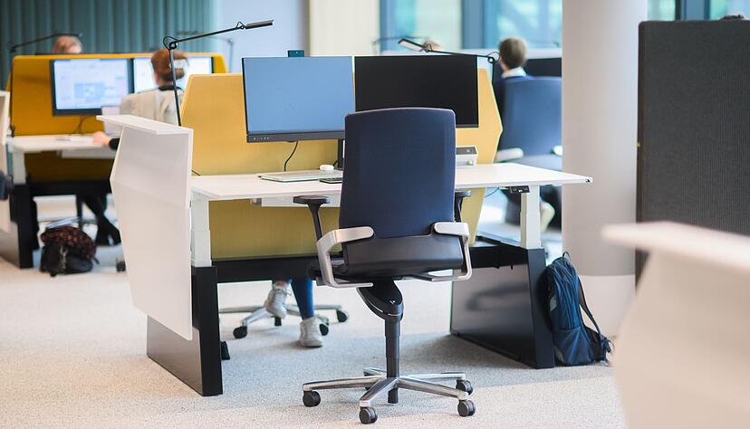 Die meisten Arbeitnehmer m&uuml;ssen gelegentlich ins B&uuml;ro kommen.