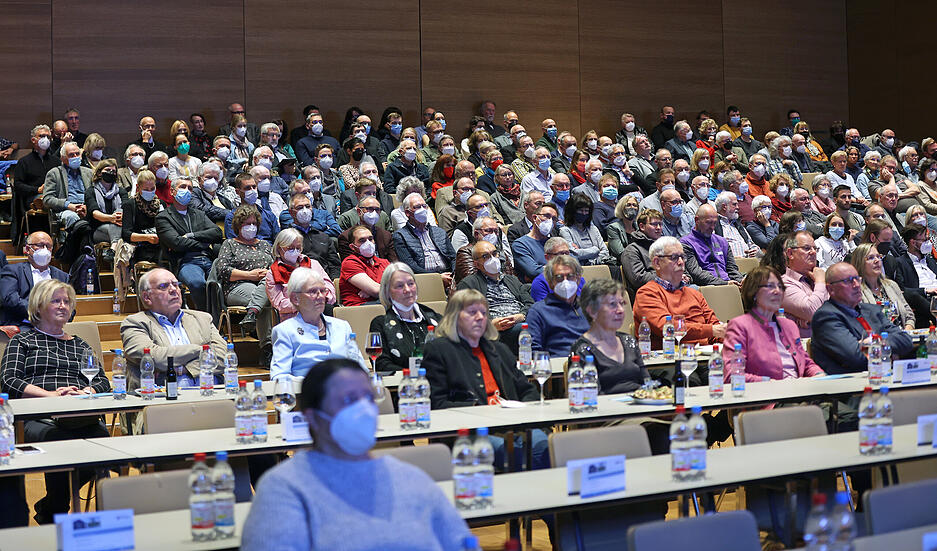 Podiumsdiskussion "50 Jahre - Grenzen des Wachstums"