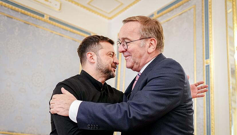 Ukraine-Krieg - Pistorius in Kiew