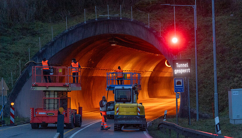 Durch den Schemmelsbergtunnel führt die B39 von Heilbronn in Richtung Weinsberger Tal.