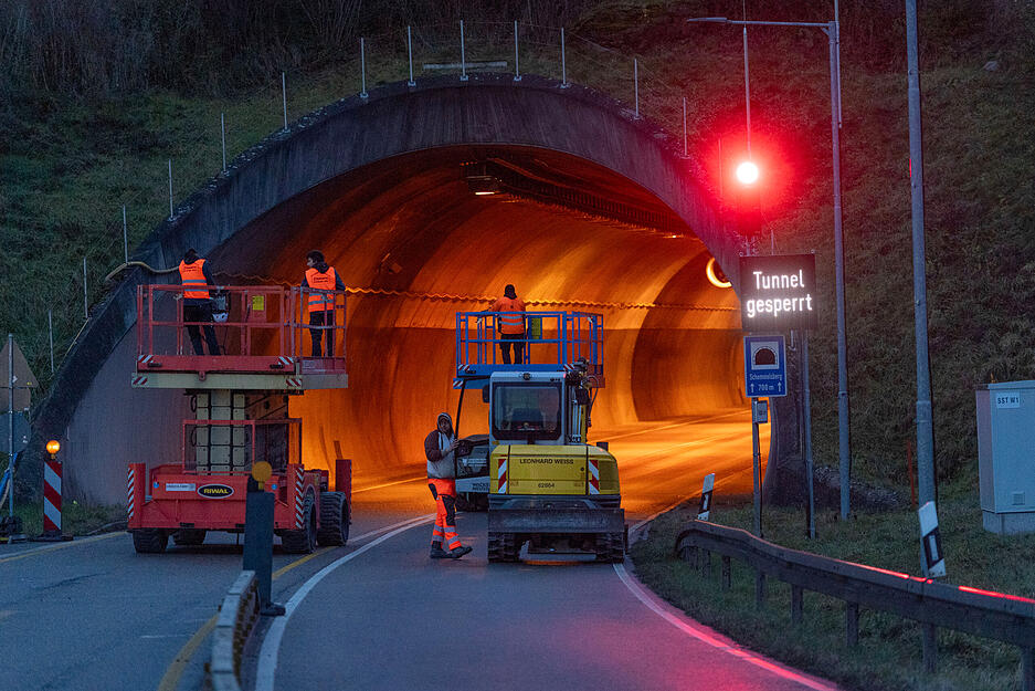 Durch den Schemmelsbergtunnel führt die B39 von Heilbronn in Richtung Weinsberger Tal.