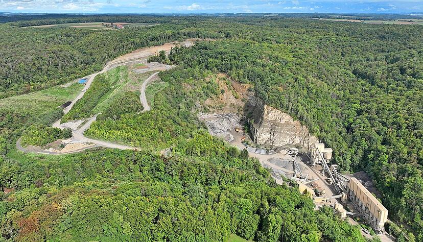 Wird der Steinbruch in Gundelsheim doch erweitert? Nachdem sich der Gemeinderat 2023 dagegen entschied, könnte das Thema jetzt wieder aktuell werden. Wird der Steinbruch in Gundelsheim doch erweitert? Nachdem sich der Gemeinderat 2023 dagegen entschied, könnte das Thema jetzt wieder aktuell werden.