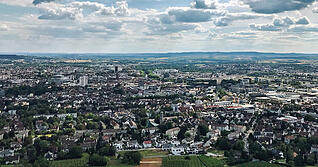 Blick vom Wartberg &uuml;ber Heilbronn: Der Haushalt der Stadt Heilbronn wird kontrovers diskutiert.
