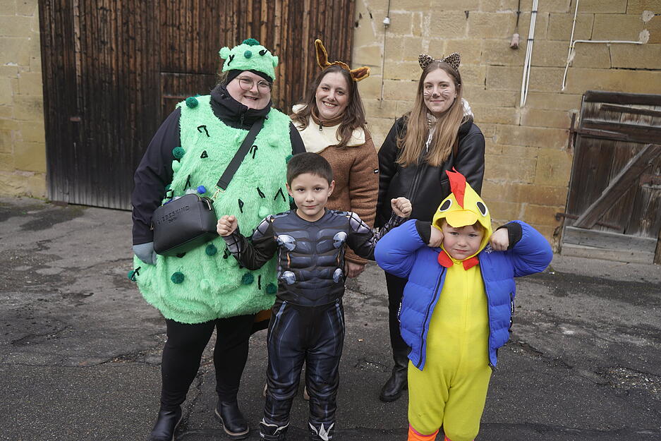 Zeit, das Kostüm rauszuholen! Zeit, das Kostüm rauszuholen!