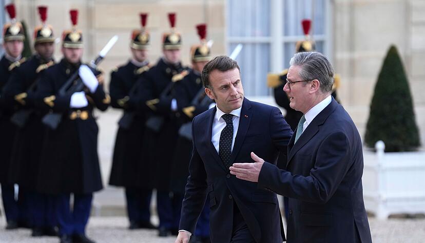 Frankreichs Pr&auml;sident Emmanuel Macron und der britische Premier Keir Starmer sind in Kontakt mit Donald Trump.