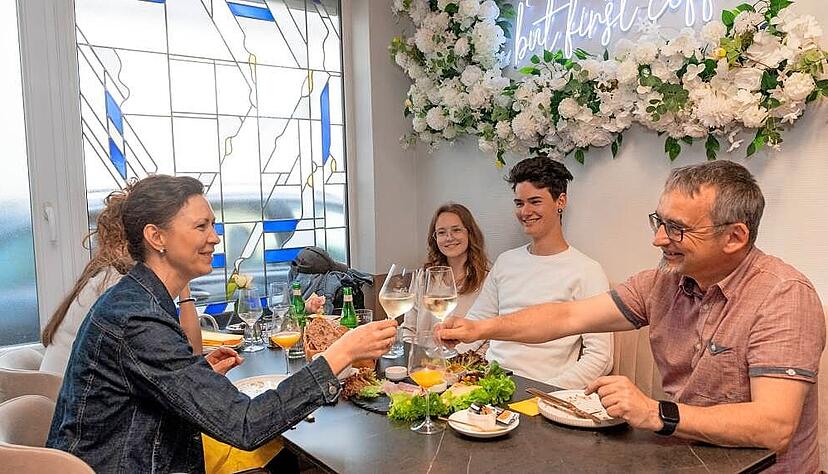 Im Café Fleuch gibt es auch montags Frühstücksklassiker wie Porridge oder Omelett.