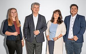 Von der Dualen Hochschule in Heilbronn: Anika Stollsteimer (von links), Professor Ralph Scheubrein, Professorin Martina Boehm und Lukas Kugele.
Foto: DHBW Heilbronn