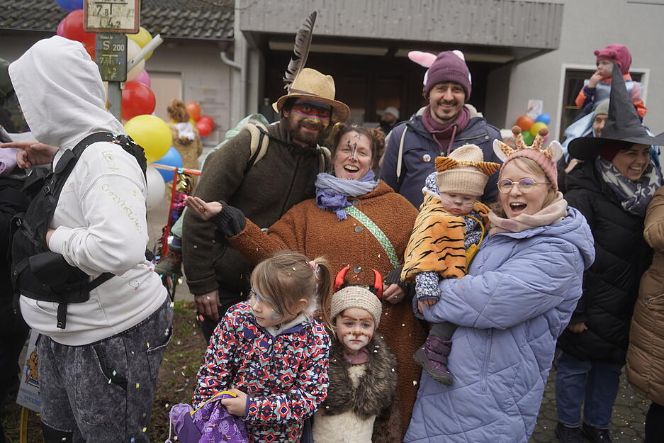 Traditionelles Brauchtum steht beim regionalen Faschingsumzug im Mittelpunkt.