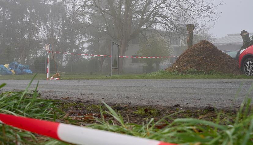 Nach dem t&ouml;dlichen Unfall in einer Lederfabrik in Runkel laufen Ermittlungen wegen des Vorwurfs der fahrl&auml;ssigen T&ouml;tung gegen Unbekannt. (Archivbild)