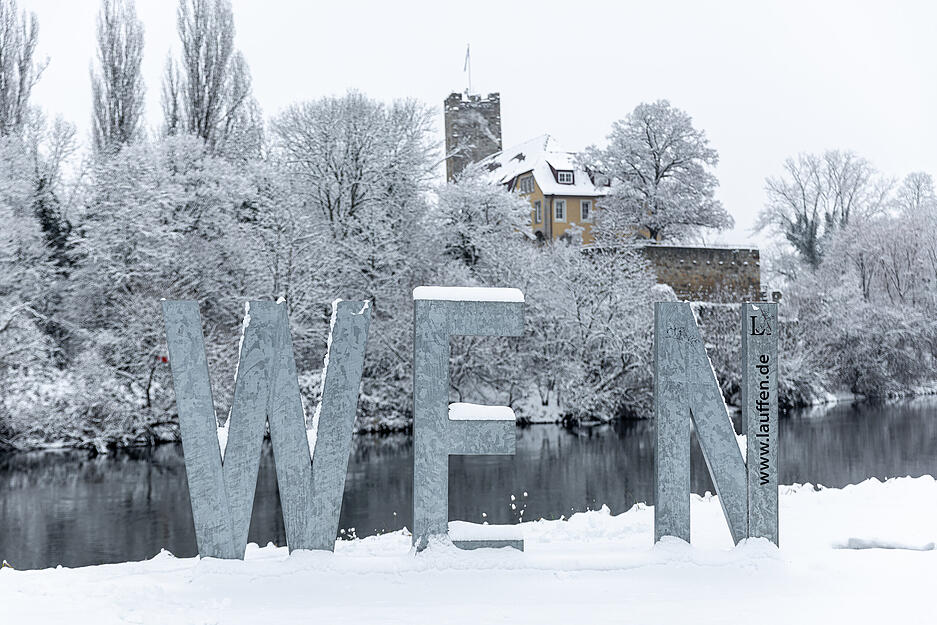 Lauffen ist wie viele Orte derzeit eingeschneit. Lauffen ist wie viele Orte derzeit eingeschneit.