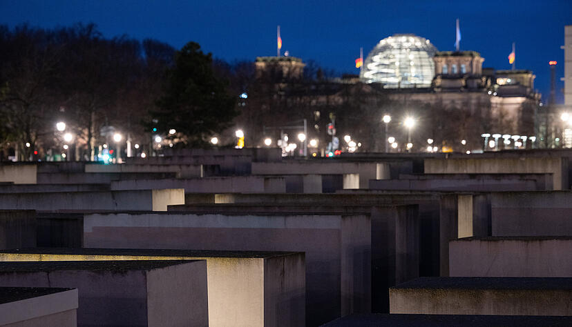 Am Denkmal f&uuml;r die ermordeten Juden Europas wurde ein Mann schwer verletzt.