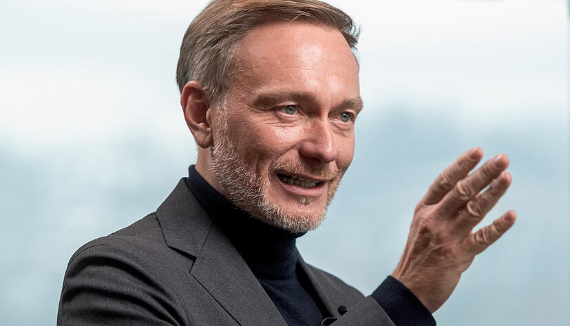 FDP-Chef Christian Lindner glaubt an den Wiedereinzug seiner Partei in den deutschen Bundestag. Und an eine Deutschland-Koalition. FDP-Chef Christian Lindner glaubt an den Wiedereinzug seiner Partei in den deutschen Bundestag. Und an eine Deutschland-Koalition.