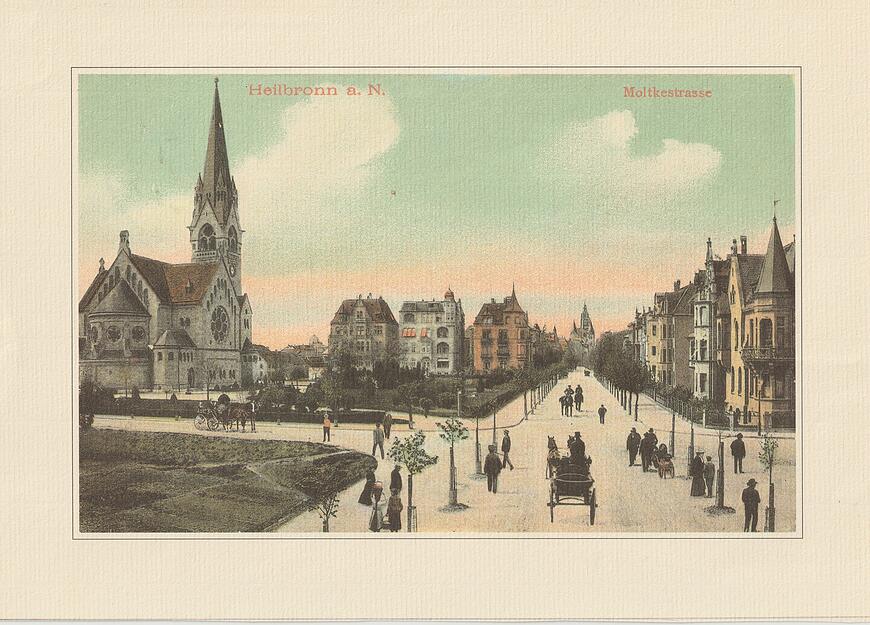 Auf der Moltkestraße fährt mittlerweile die S-Bahn. Die imposante Friedenskirche ist den Bomben zum Opfer gefallen. Auf der Moltkestraße fährt mittlerweile die S-Bahn. Die imposante Friedenskirche ist den Bomben zum Opfer gefallen.