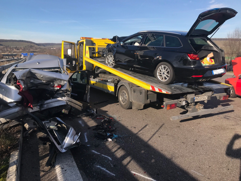 A81 nach Unfall gesperrt