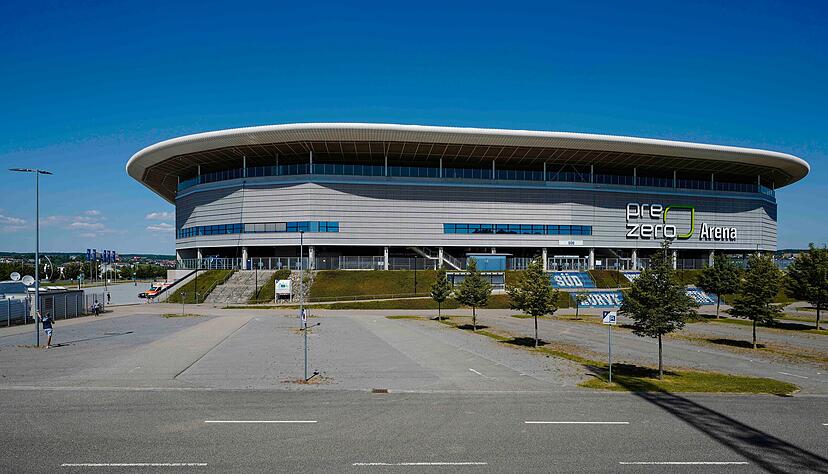 In der Prezero Arena sind die Schwarz-Gruppe und SAP vereint. Anderswo machen sie sich Konkurrenz. In der Prezero Arena sind die Schwarz-Gruppe und SAP vereint. Anderswo machen sie sich Konkurrenz.